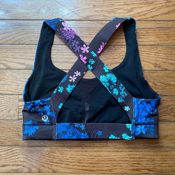 Lululemon In a Flash Bra in Petal Pop - Picture 3 of 5